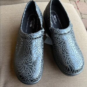 Spring step professional Neppie embossed